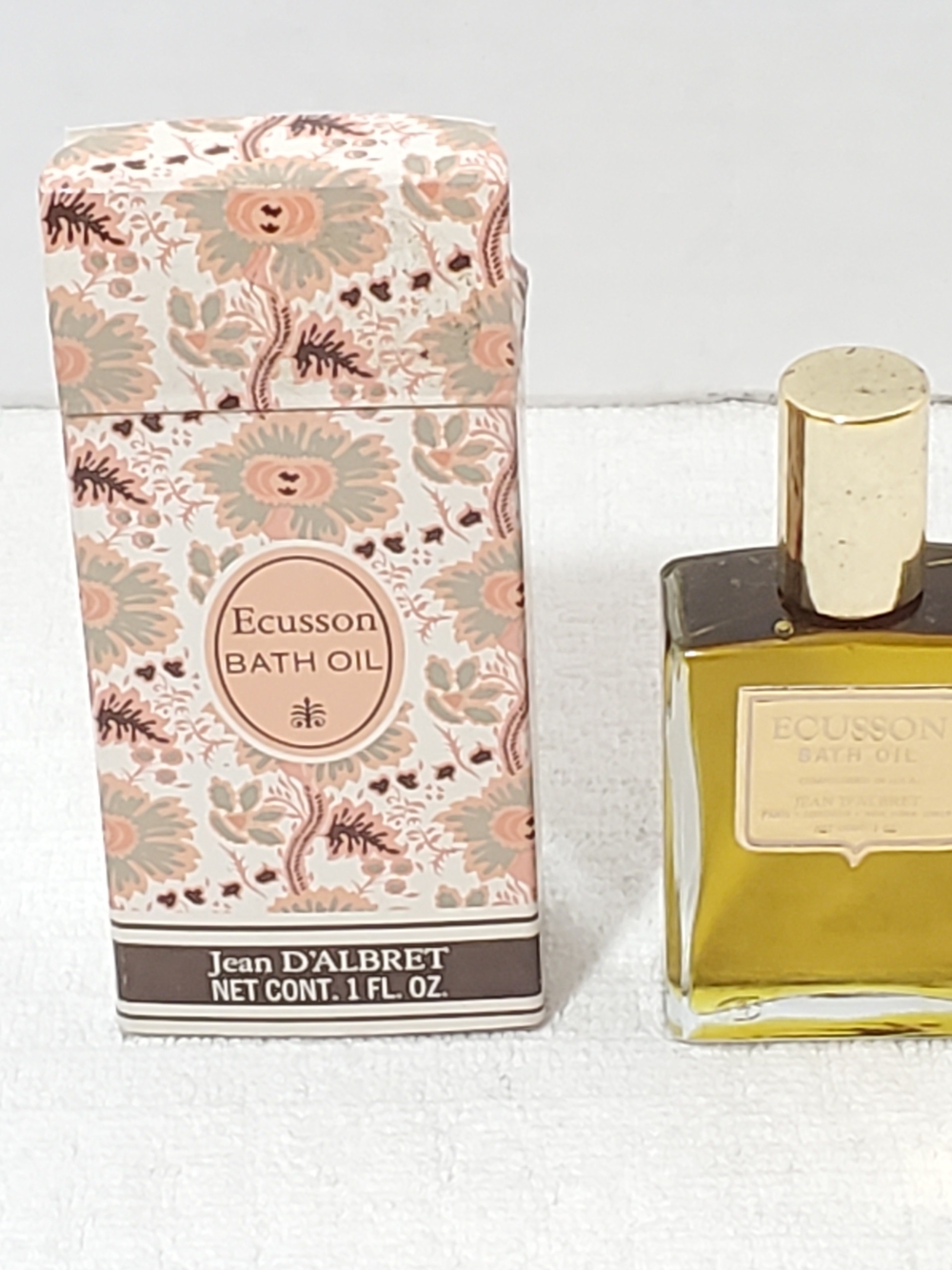 Vintage Jean D'Albret ECUSSON Bath Oil 1 oz / 30ml French Perfume With Box Full